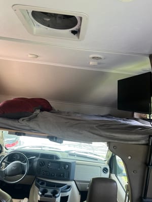 CT RV Adventures Forest River Sunseeker 3170DSF Class C