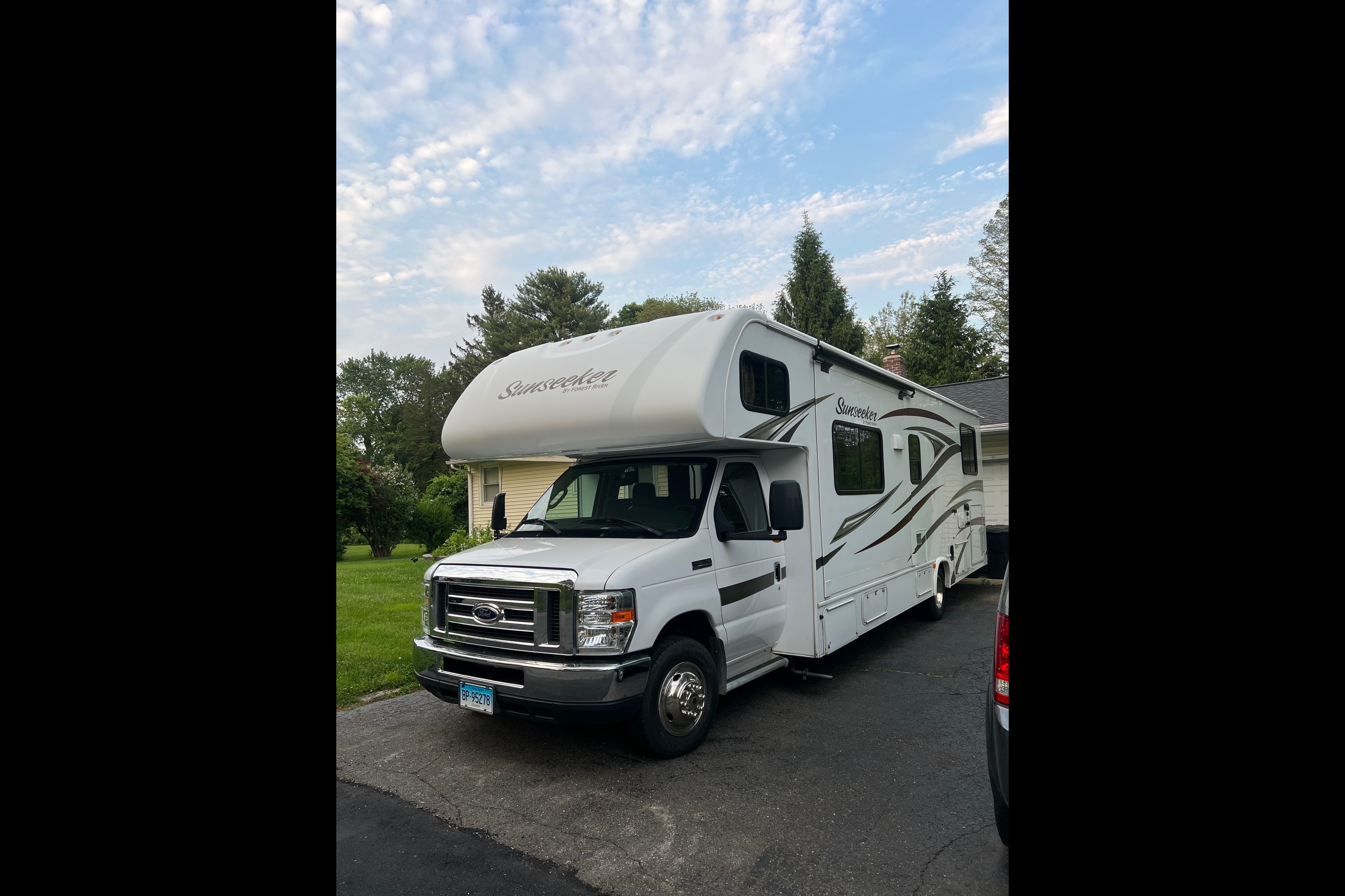 CT RV Adventures Forest River Sunseeker 3170DSF Class C