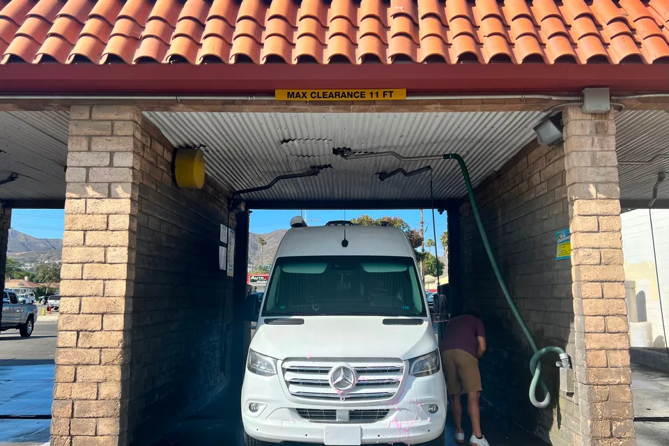 Glamping on Wheels - 2021 MB Luxury 20ft Sprinter