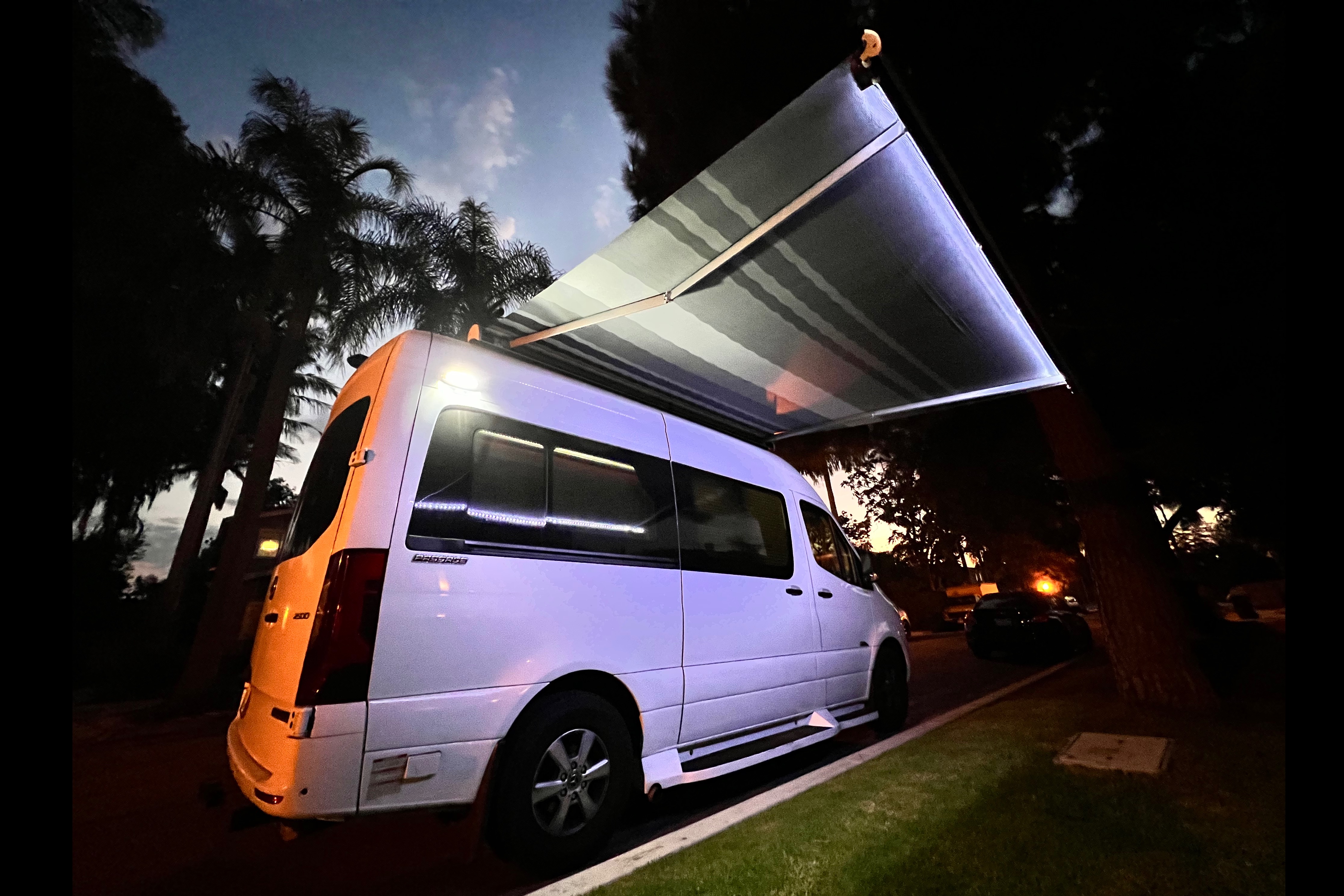 Glamping on Wheels - 2021 MB Luxury 20ft Sprinter