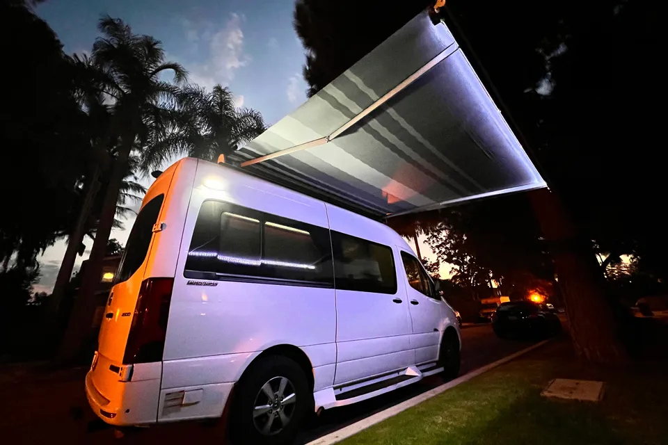 Glamping on Wheels - 2021 MB Luxury 20ft Sprinter