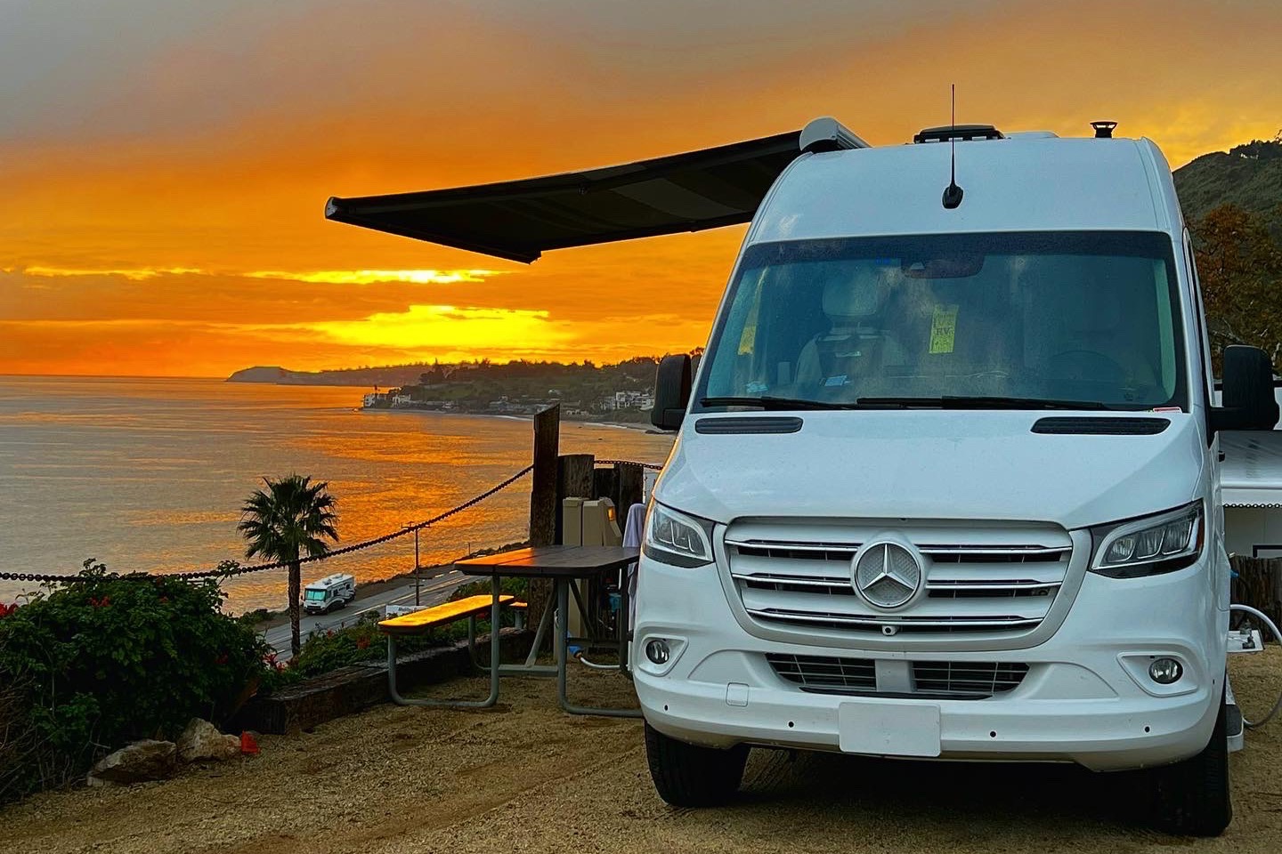 Glamping on Wheels - 2021 MB Luxury 20ft Sprinter