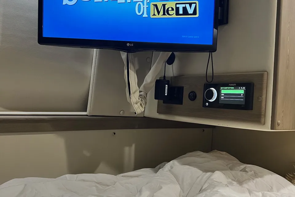 Glamping on Wheels - 2021 MB Luxury 20ft Sprinter