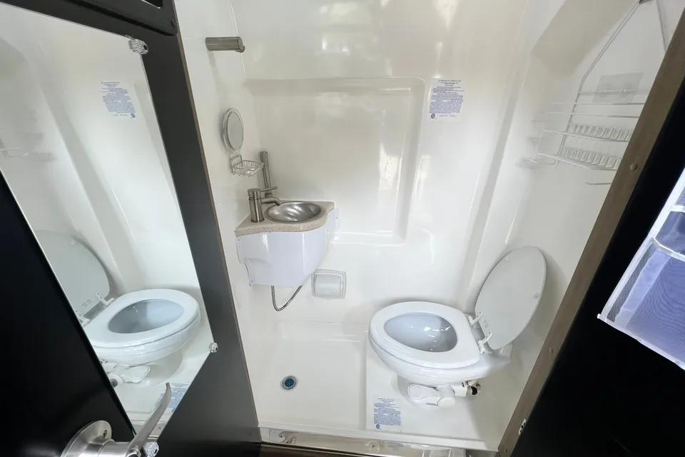 Glamping on Wheels - 2021 MB Luxury 20ft Sprinter