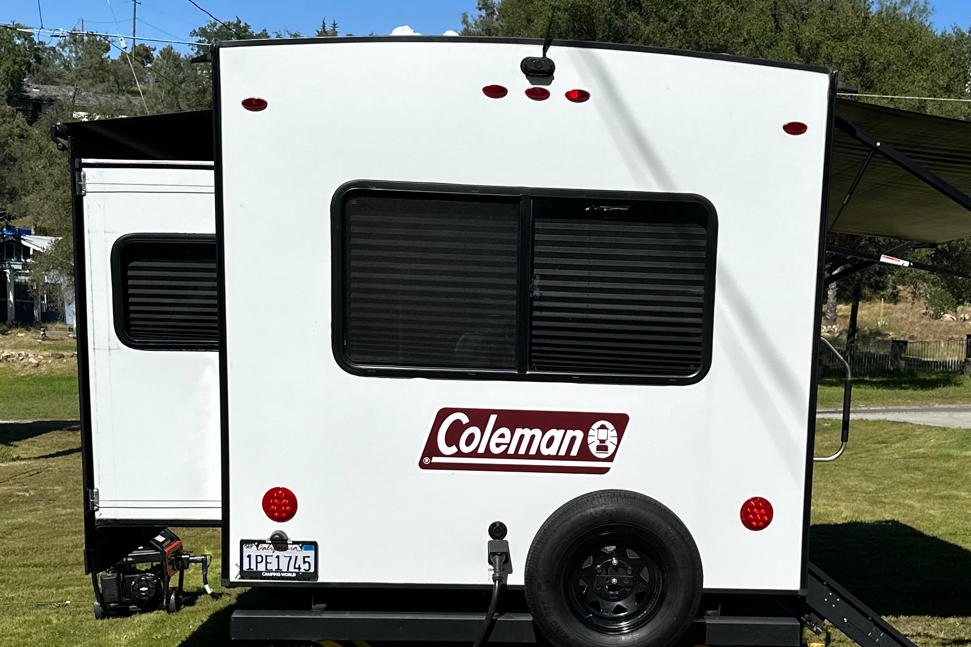 Lake Life?! Coleman Dutchman 2715R 