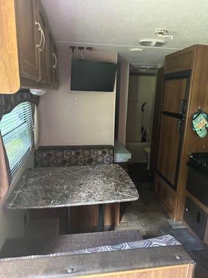 Vivian's Keystone 2016 Travel Trailer