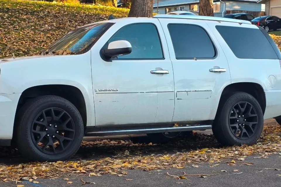 Ruben's GMC Yukon denali Campervan
