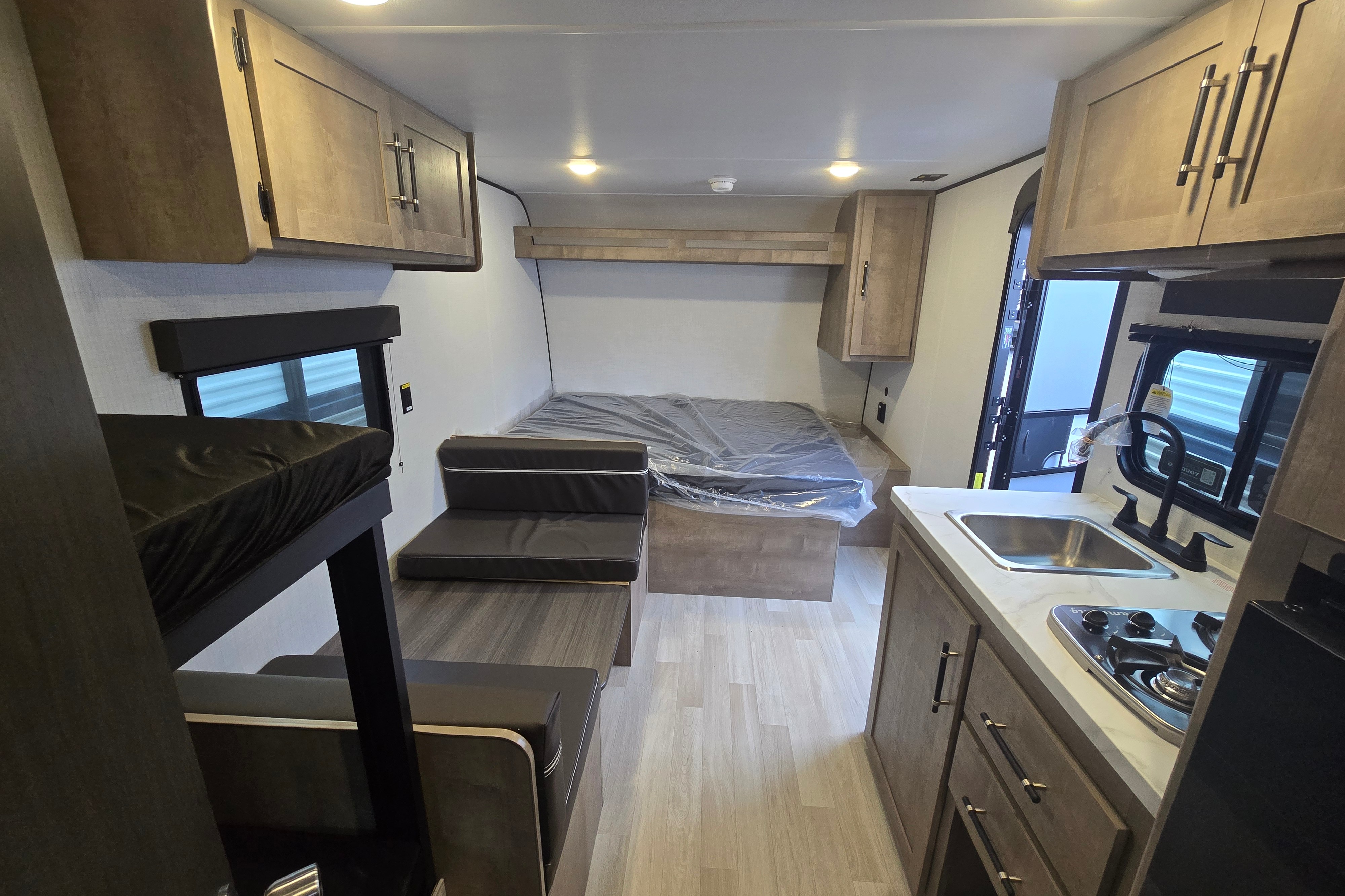 Brand new 2026 Keystone Springdale-1610bh