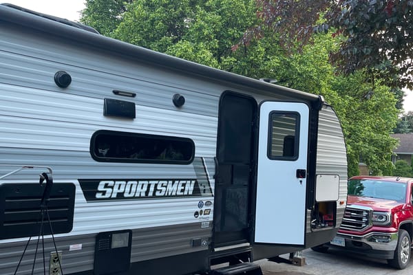 Sportsmen 30ft house on wheels