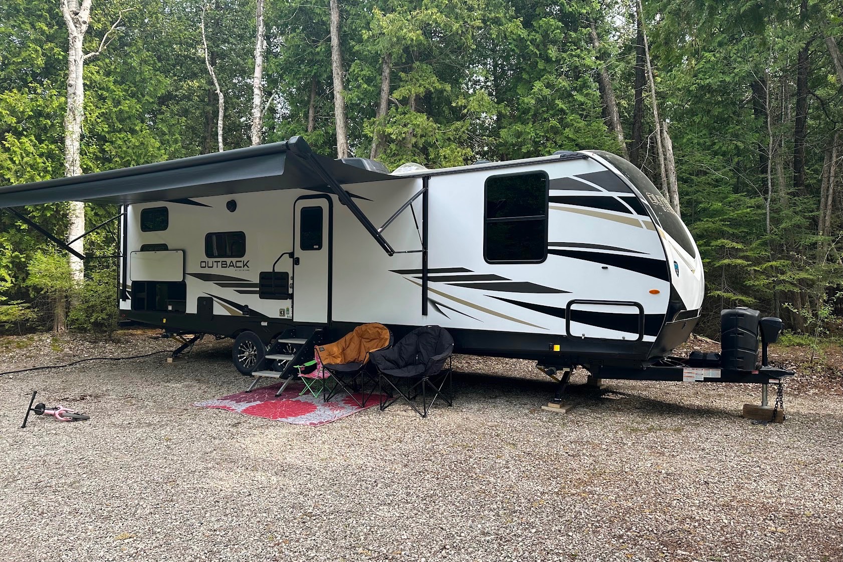 The Young's Trailer🏕️