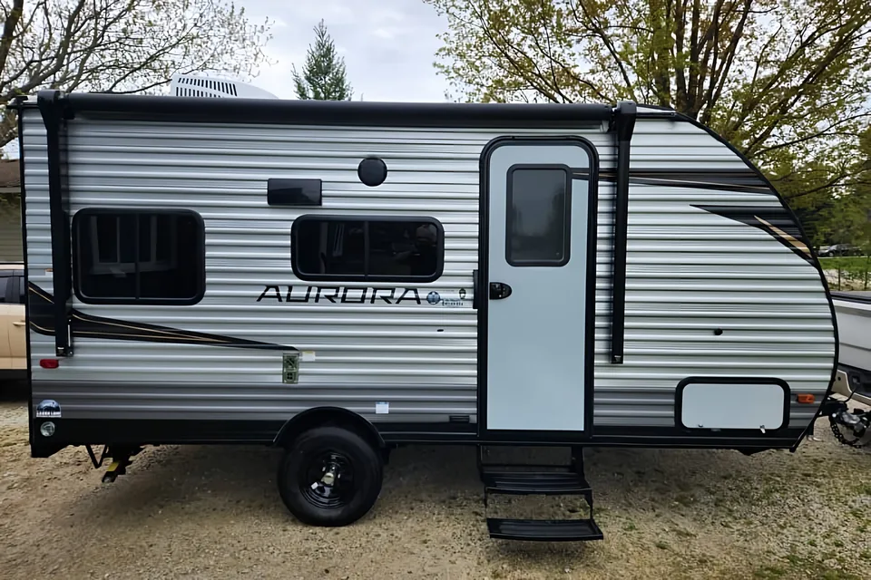 KMP's Forest River Aurora 15RDX 