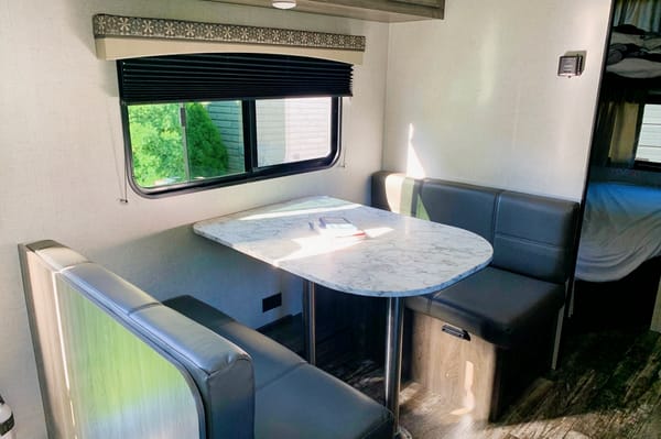 anna's Starcraft 2020 Travel Trailer