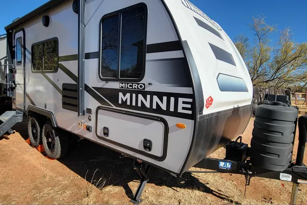 Winnebago Micro Minnie Travel Trailer