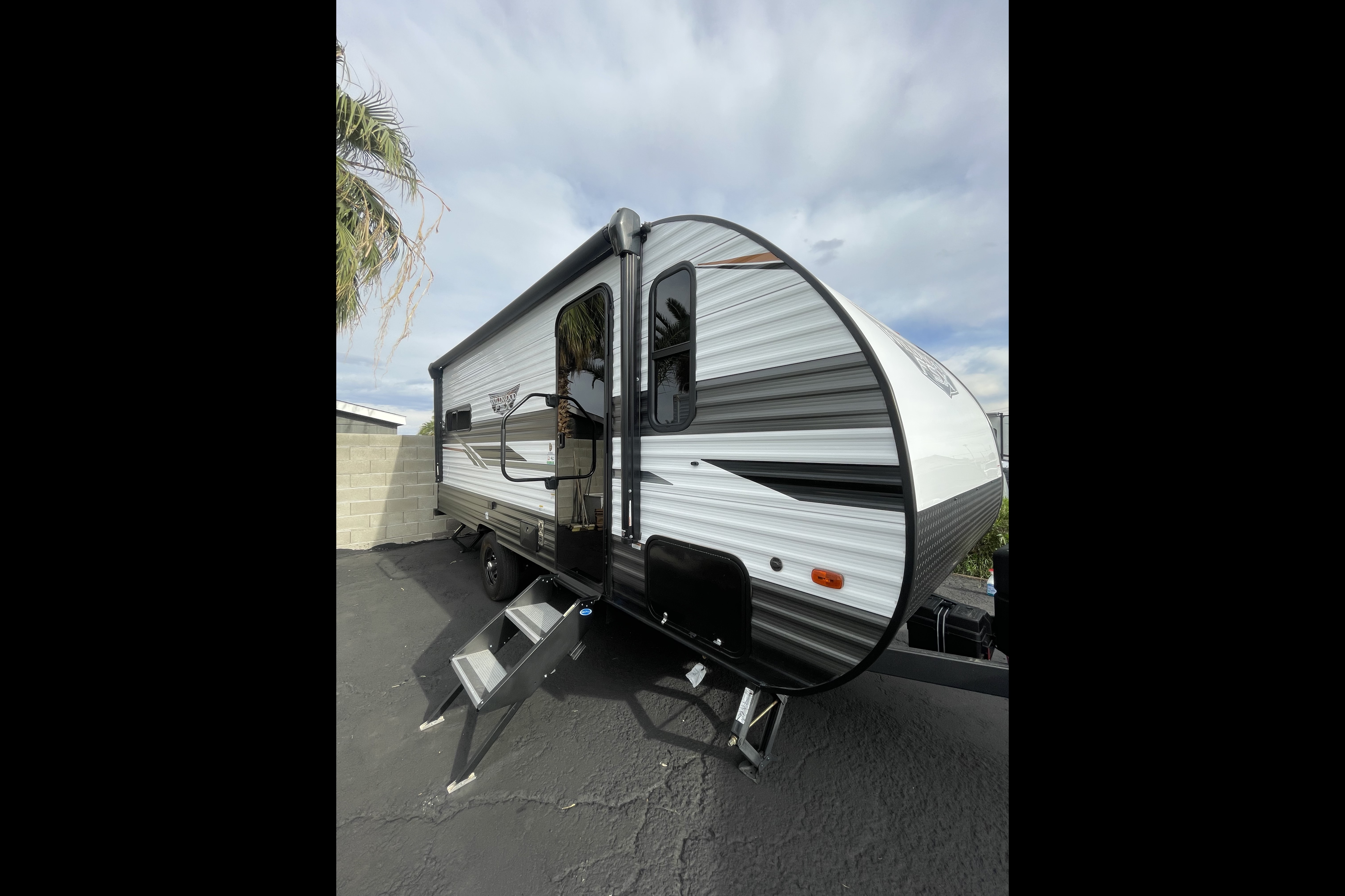 Beautiful Brand-New RV- Spacious, Comfortable, and Family-Ready! ✨