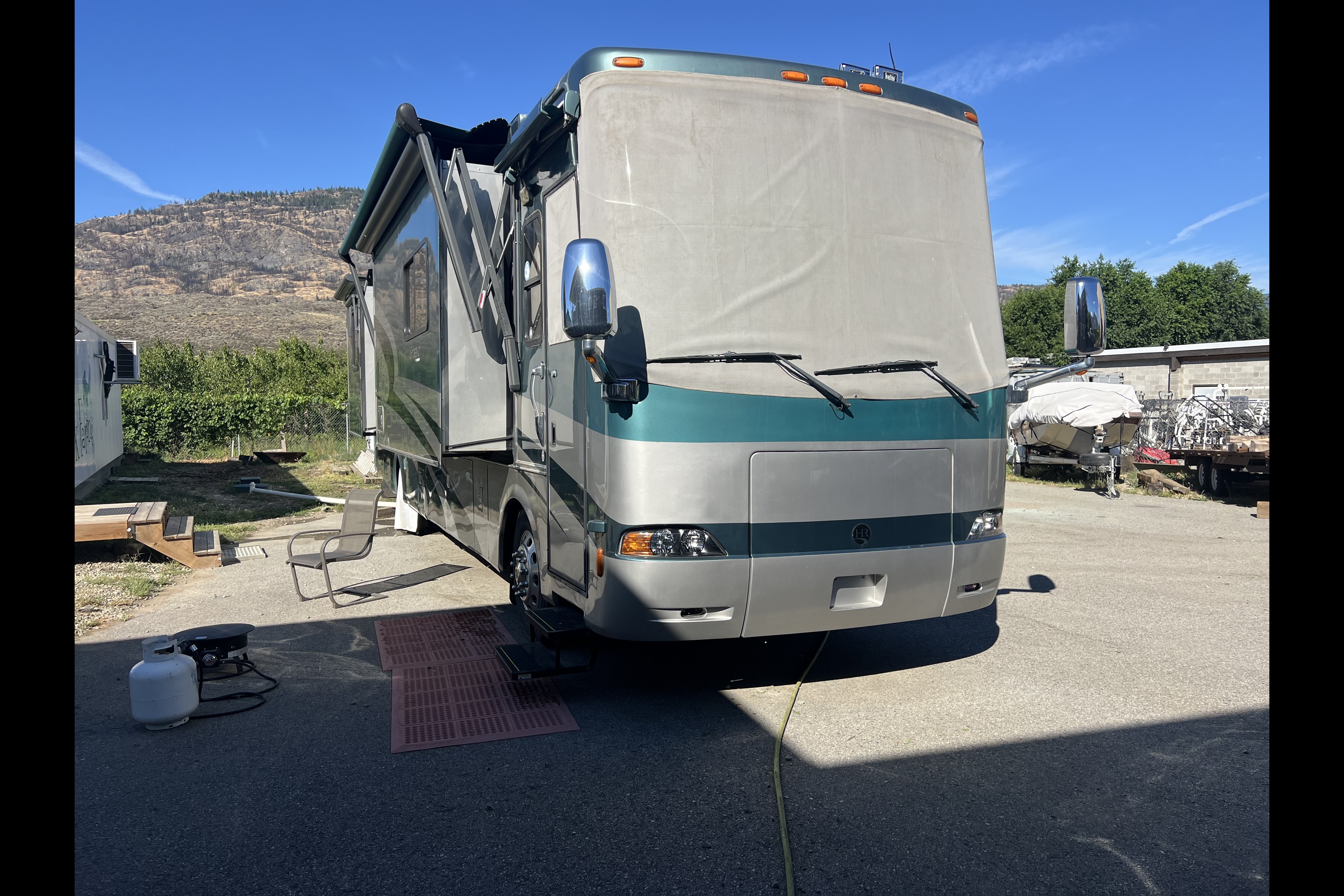 Cliff's Holiday Rambler Monaco Class A