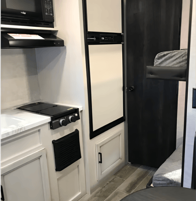 Sporty Jayco JayFlight Baja edition