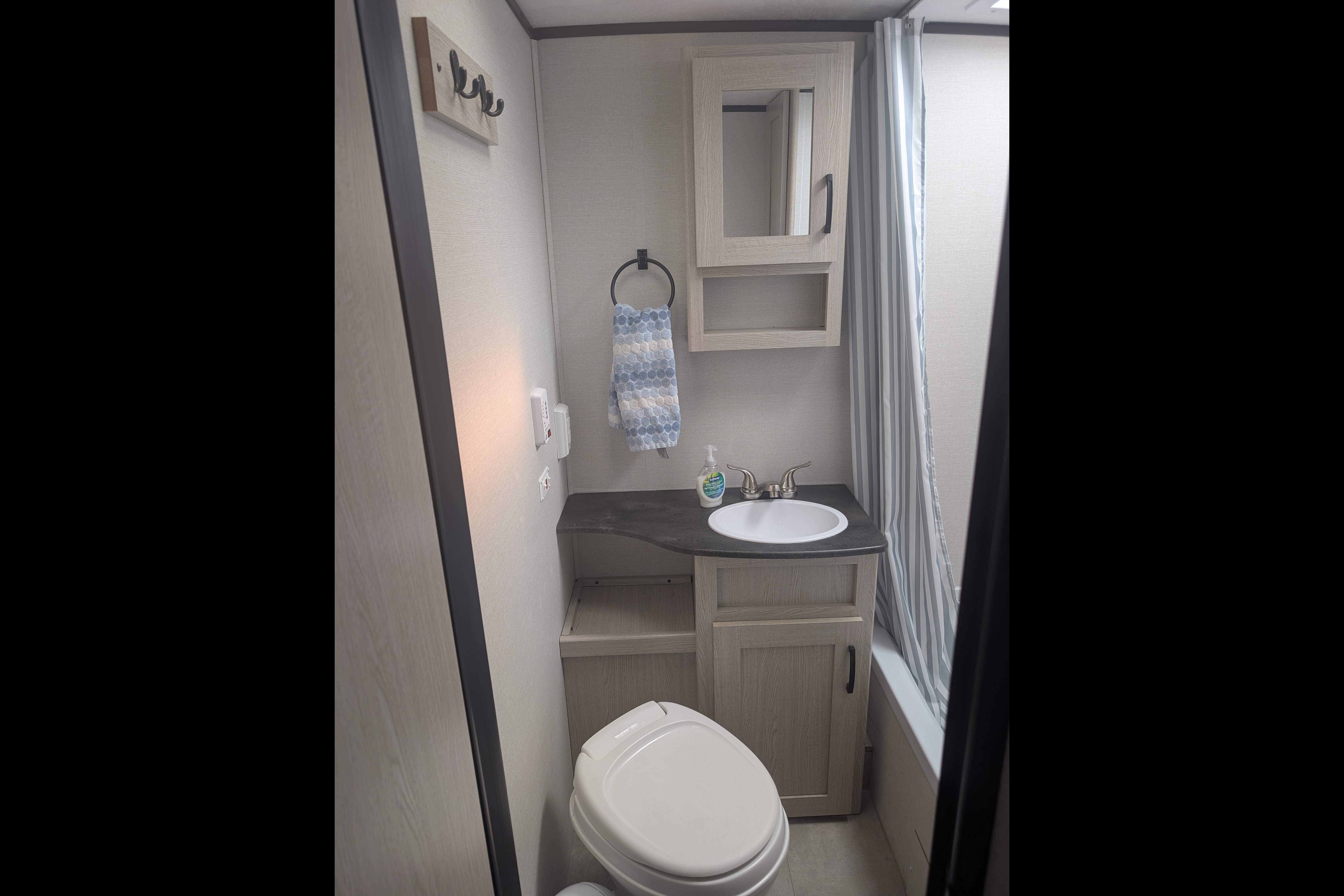 Dave’s Adventure-Ready Bunkhouse — Apex Nano 194BHS | Easy to Tow!