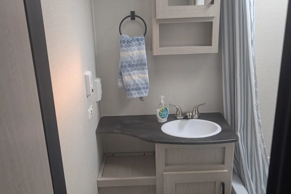 Dave’s Adventure-Ready Bunkhouse — Apex Nano 194BHS | Easy to Tow!