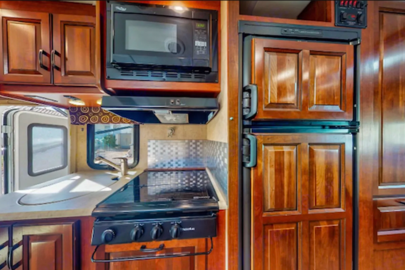 Mercedes Benz Sprinter Forest River Sunseeker 2400S