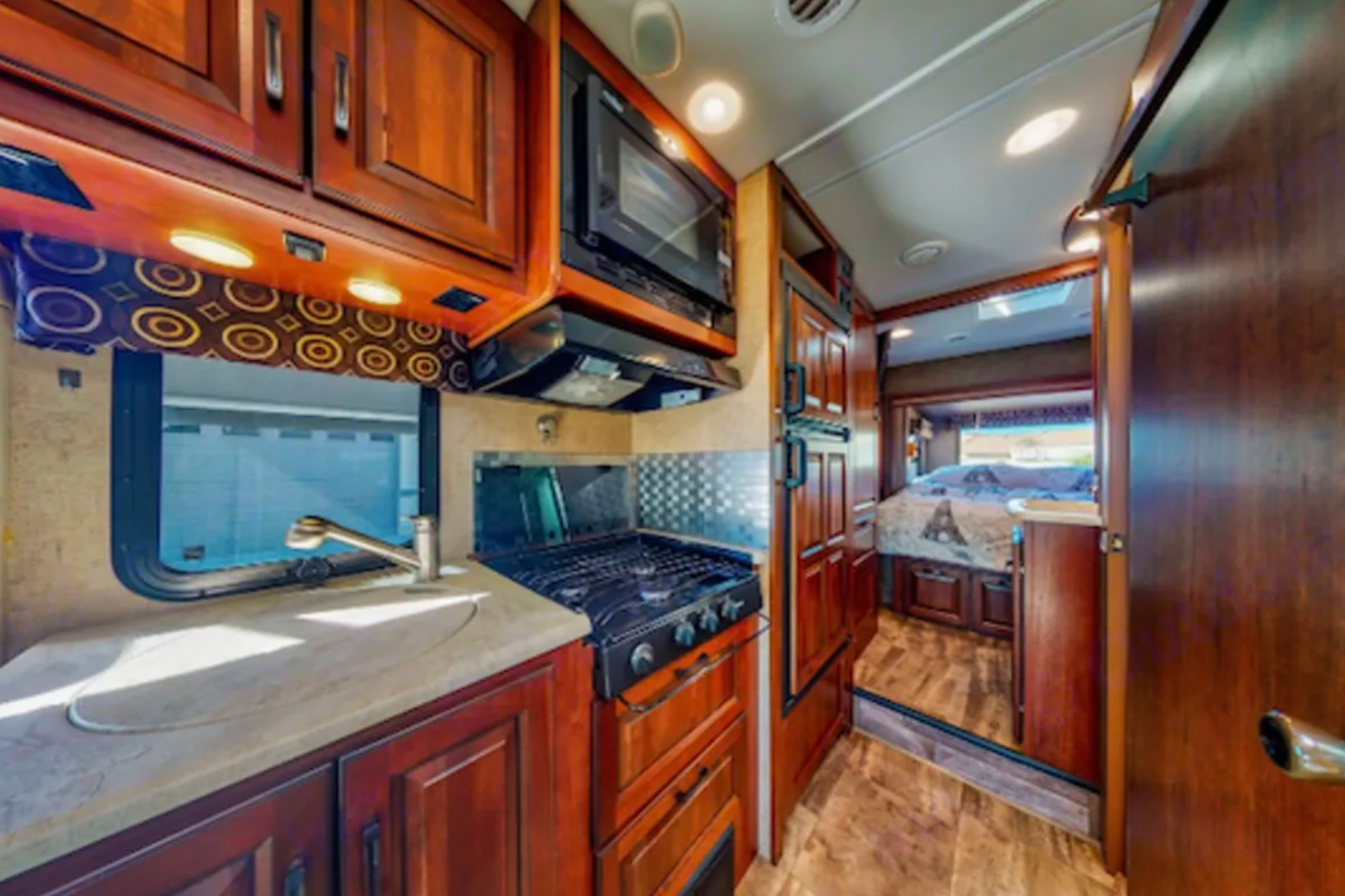 Mercedes Benz Sprinter Forest River Sunseeker 2400S