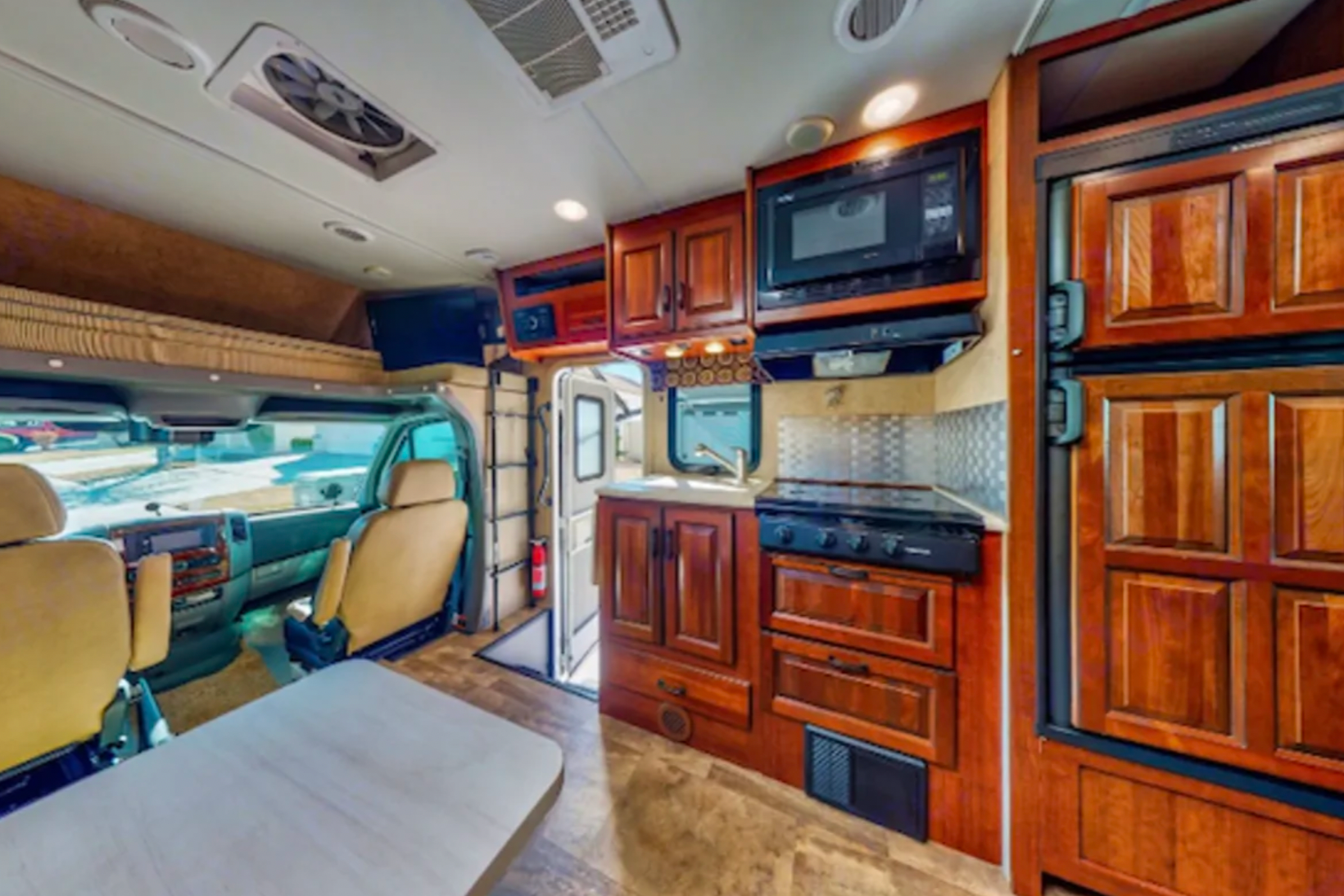 Mercedes Benz Sprinter Forest River Sunseeker 2400S