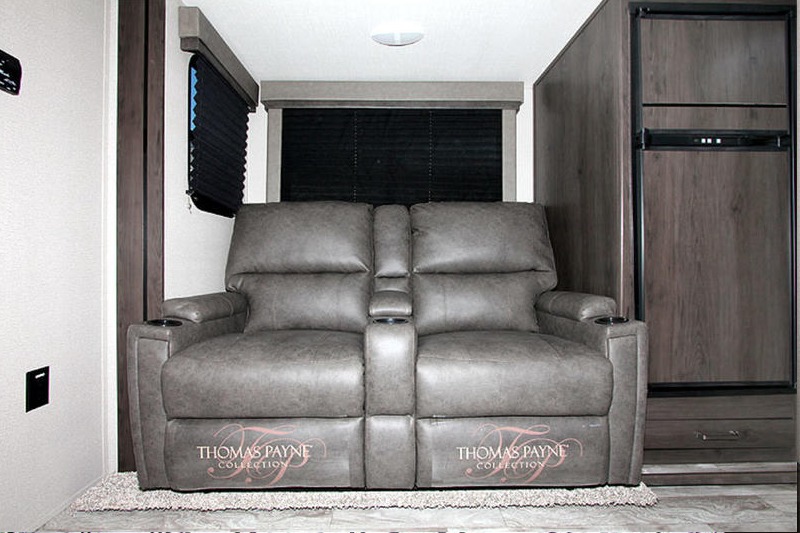Samuel 's Grand design transcend Transcend Xplor 261BH Travel Trailer