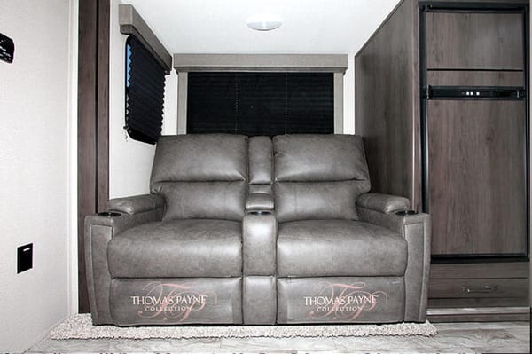Samuel 's Grand design transcend Transcend Xplor 261BH Travel Trailer