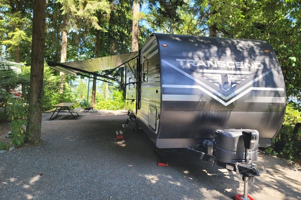 Samuel 's Grand design transcend Transcend Xplor 261BH Travel Trailer