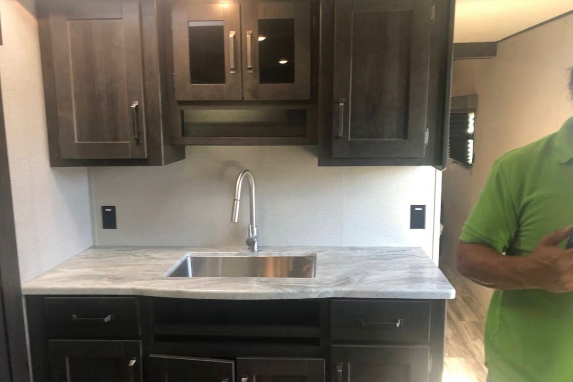 Lesly's RV Cottage
