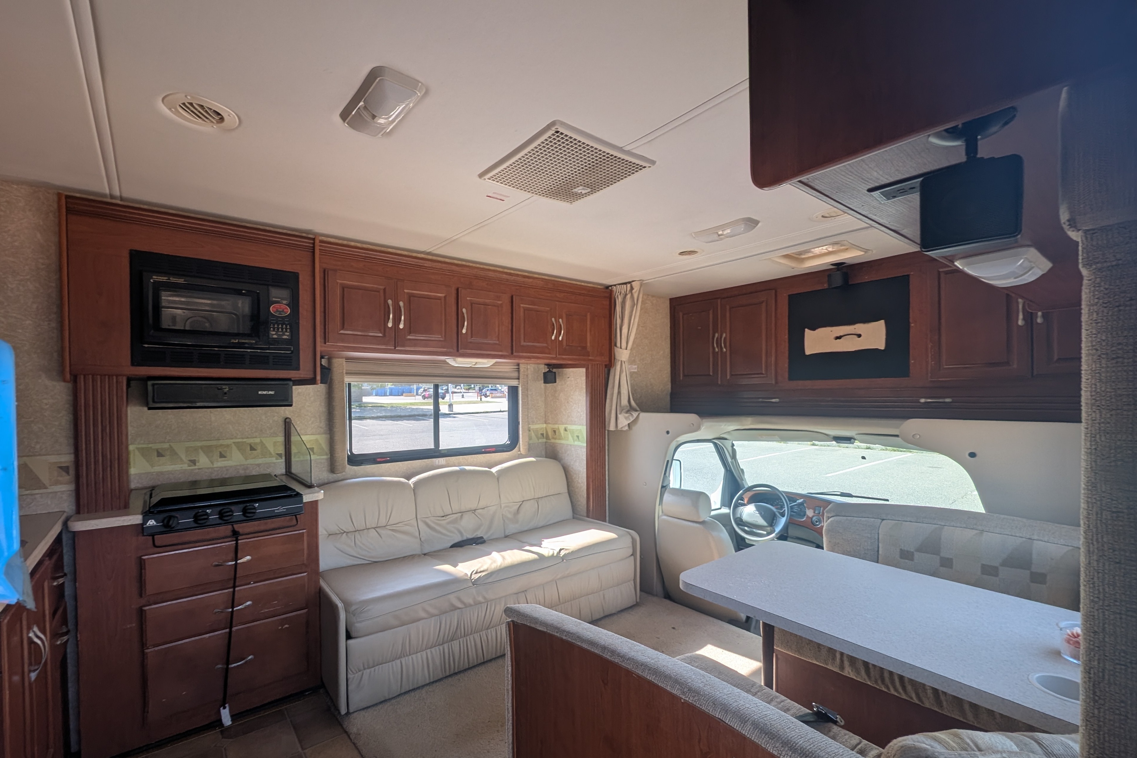 Nature of the Bear's 29ft motorhome 29E Class C