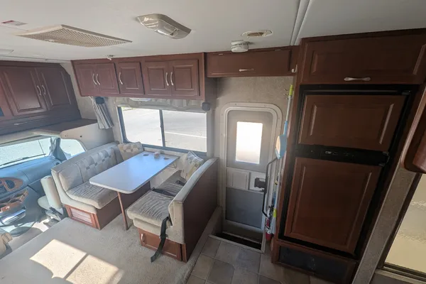 Nature of the Bear's 29ft motorhome 29E Class C