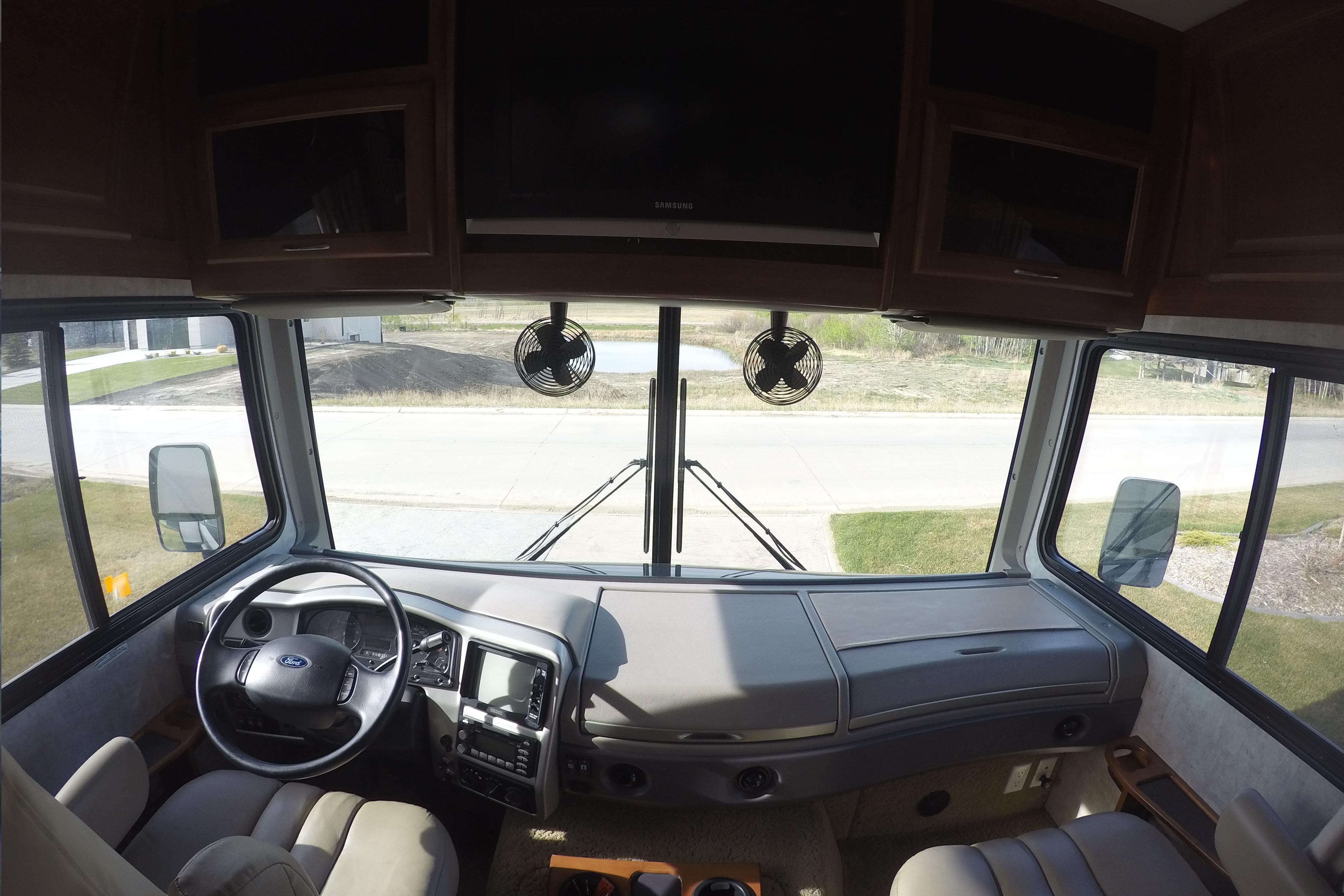 Fleetwood Southwind 32V Class A