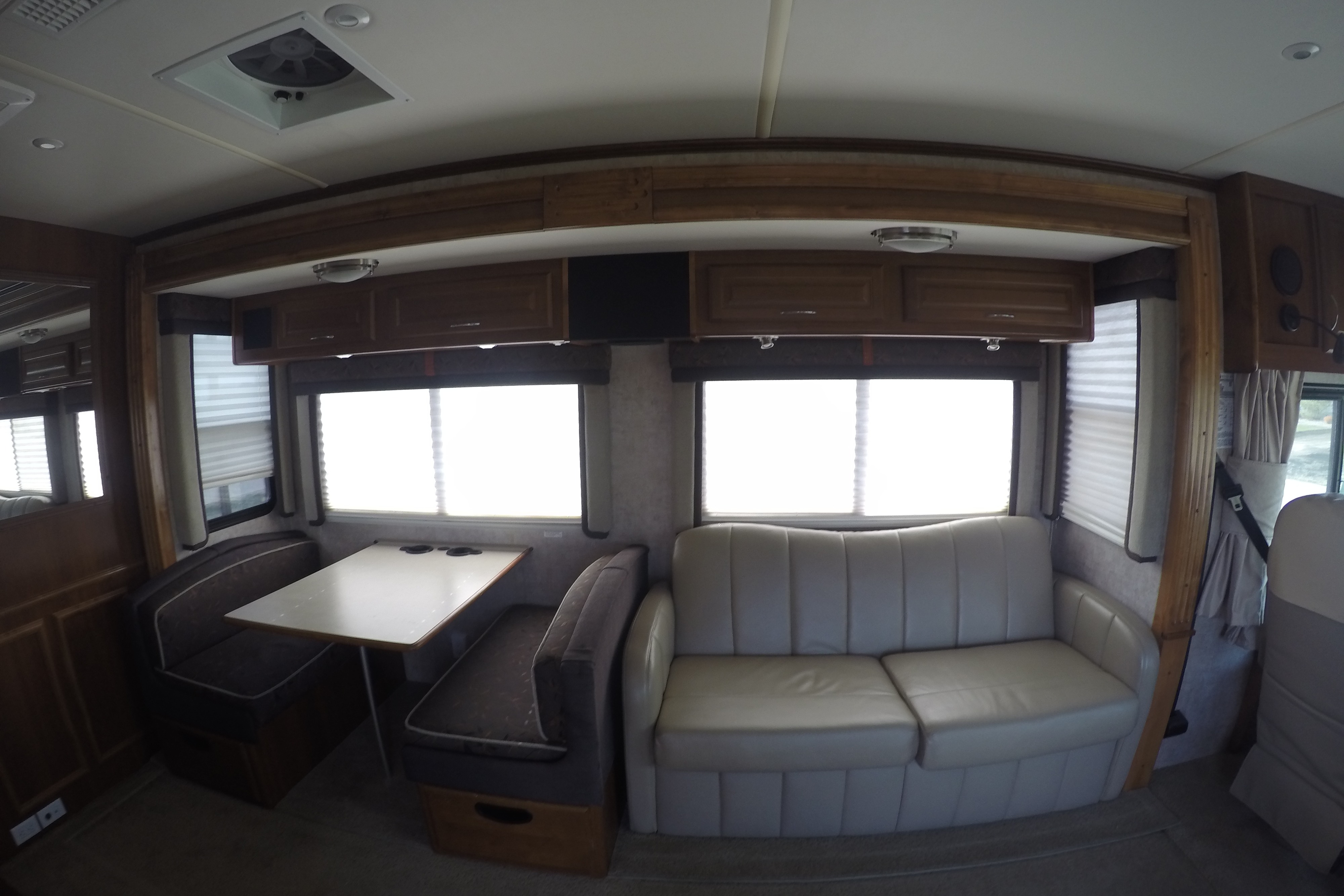 Fleetwood Southwind 32V Class A