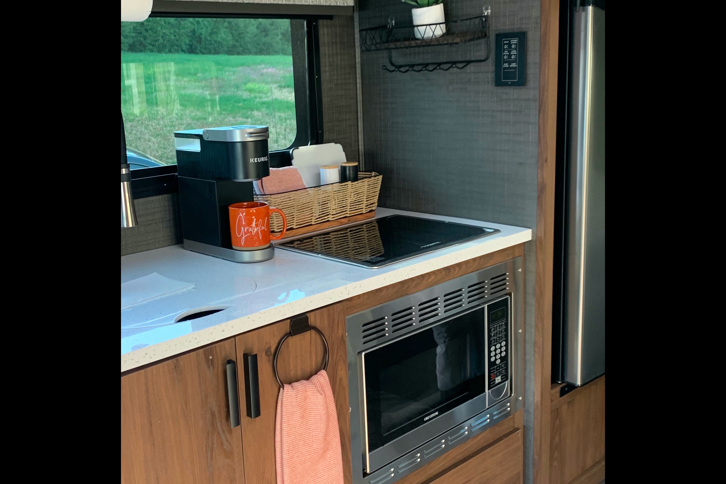 Forest River Sunseeker 2400b Class C with ALL the Comforts of HOME