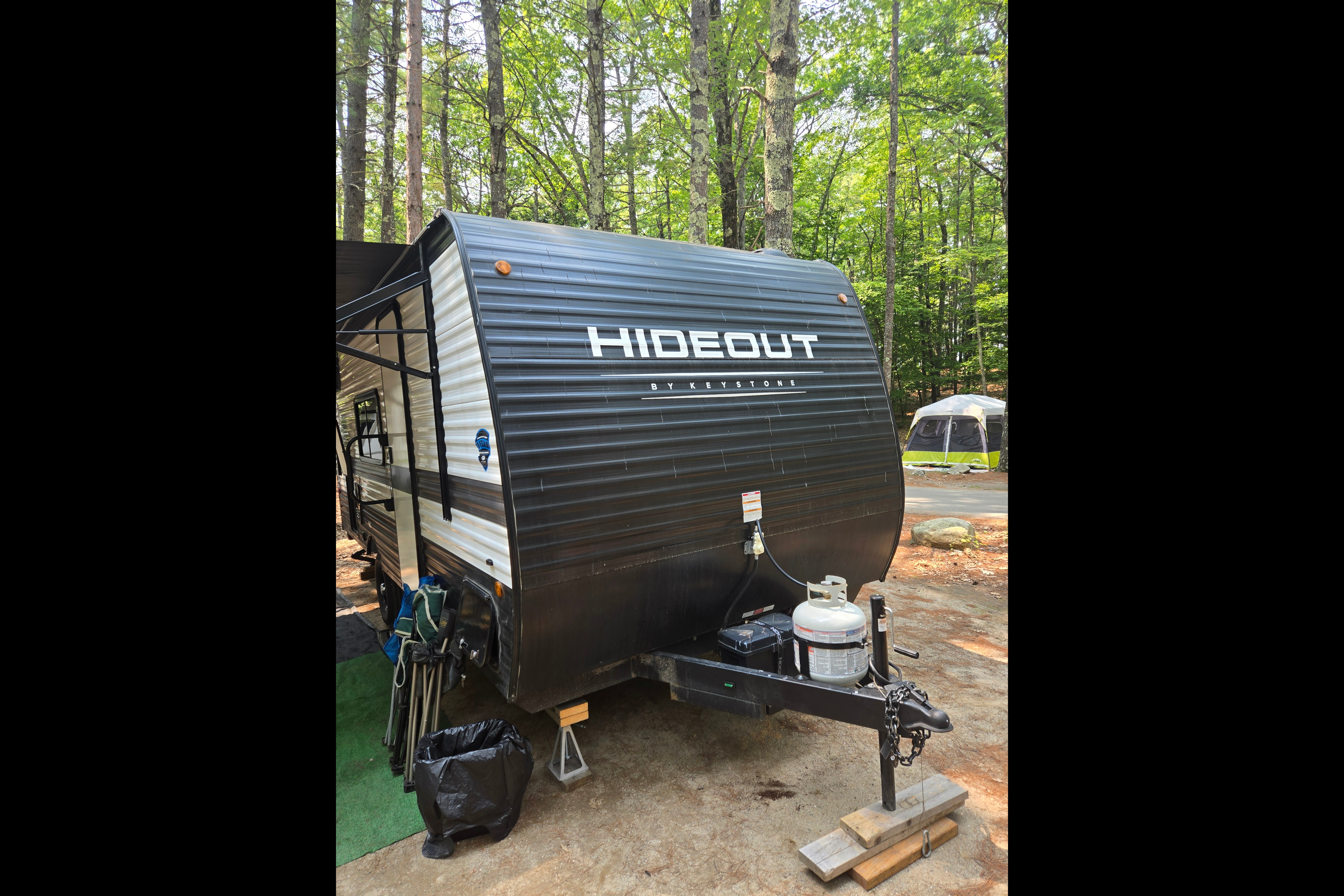 Jason's Keystone Hideout Cozy Family RV