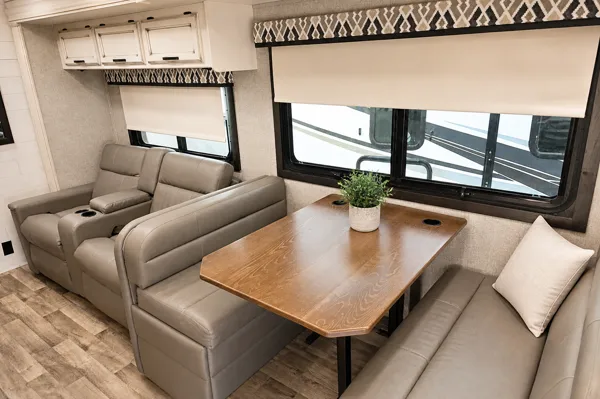 Meet "Bonnie"- Jayco Greyhawk 30 Z Class C
