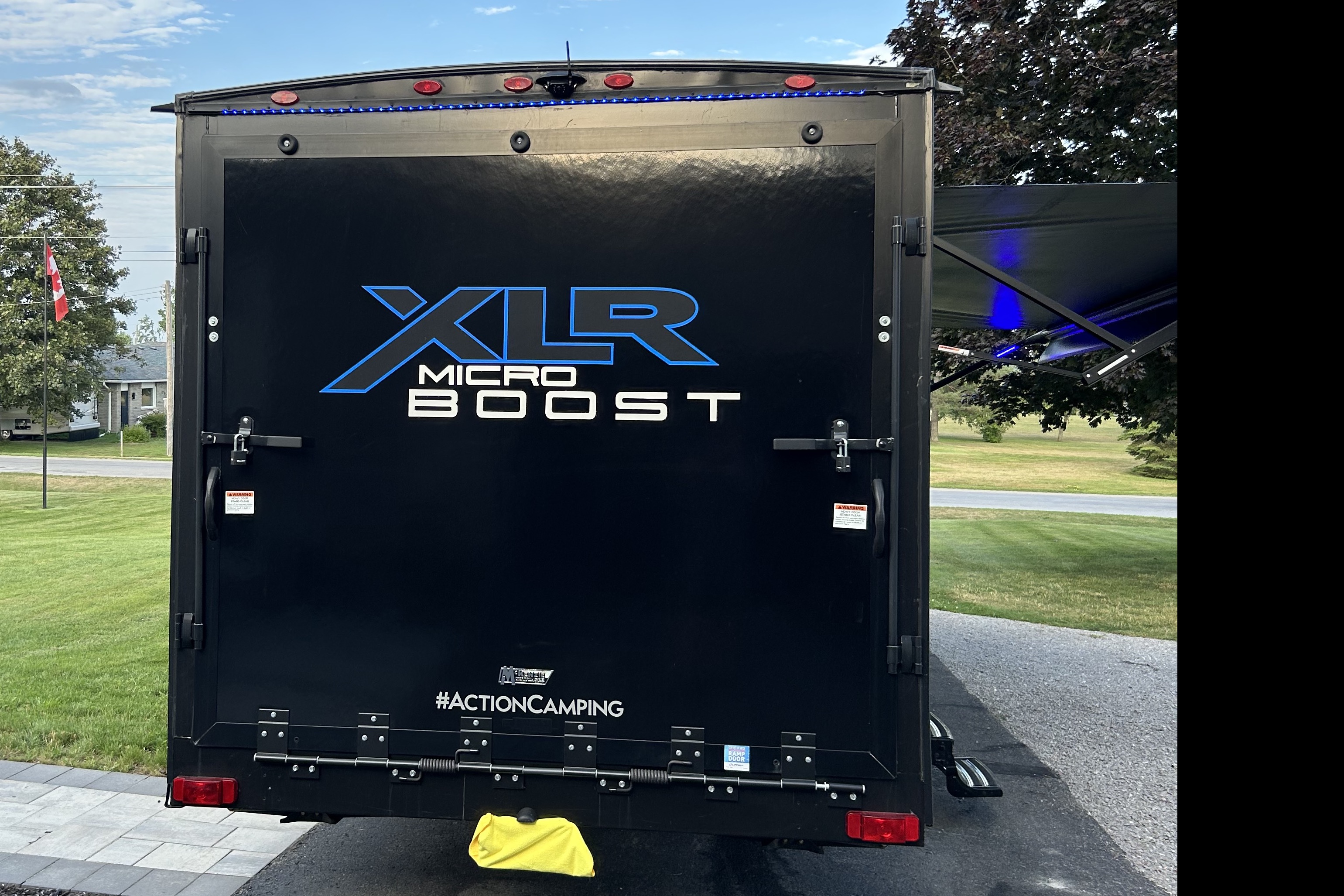 William's Forest River XLR microboost 27 LRLE Toy Hauler