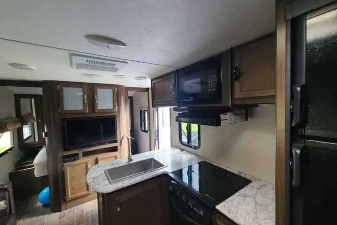 2018 Keystone Bullet Ultra - Camplife RV rentals 