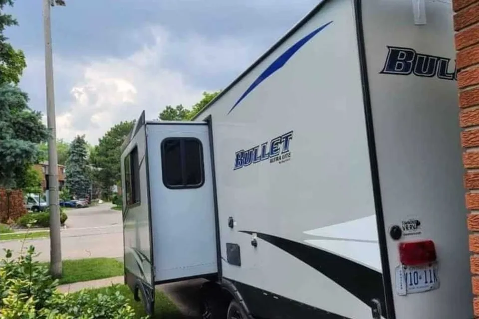 2018 Keystone Bullet Ultra - Camplife RV rentals 