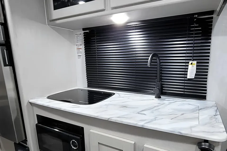 Coachmen Apex Nano 186BH