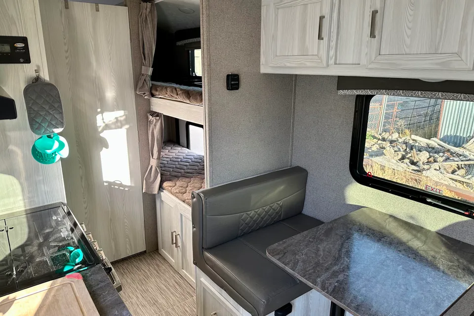 Rockwood GeoPro 19BH, Perfect for Families!