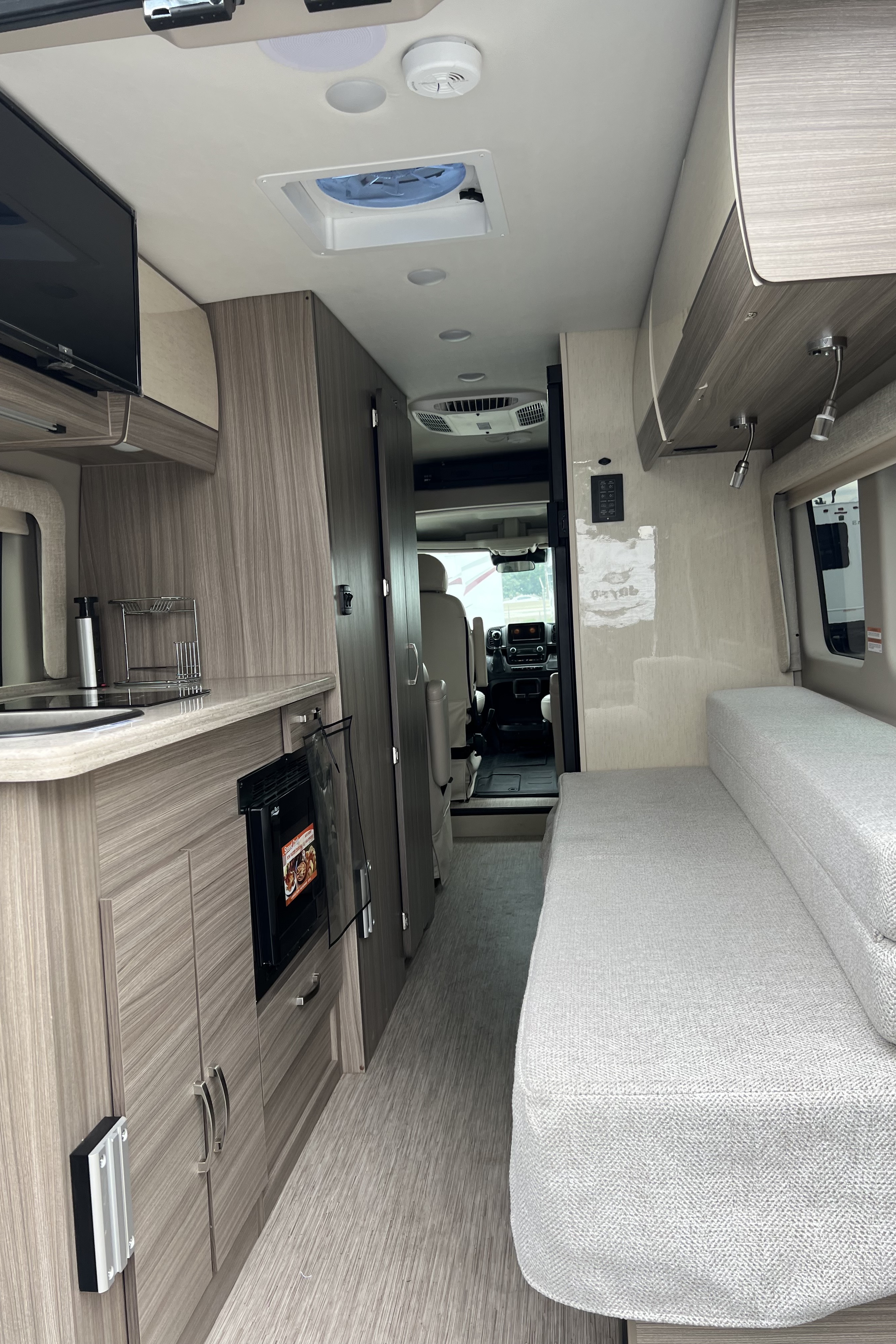 Jayco Dodge ram Class B