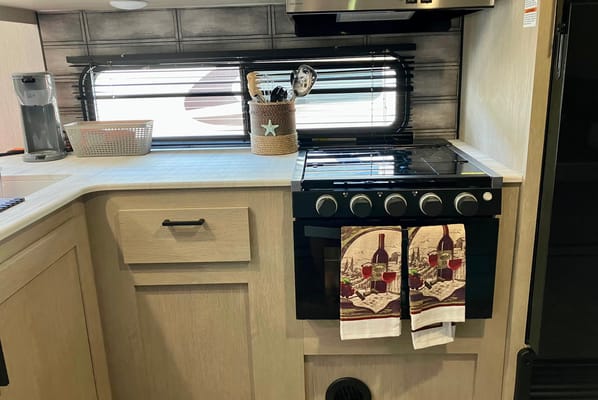 Welcome to Our Family's Airbnb on Wheels I ***2023 Forest River 263bhxl Salem Cruise Lite Travel Trailer