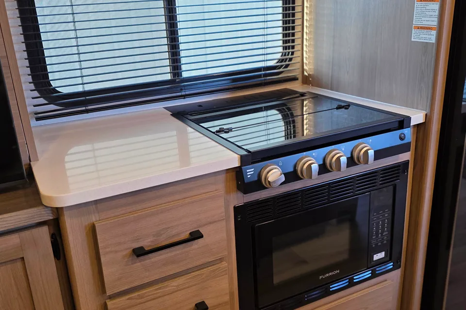 Coleman 2026 Travel Trailer