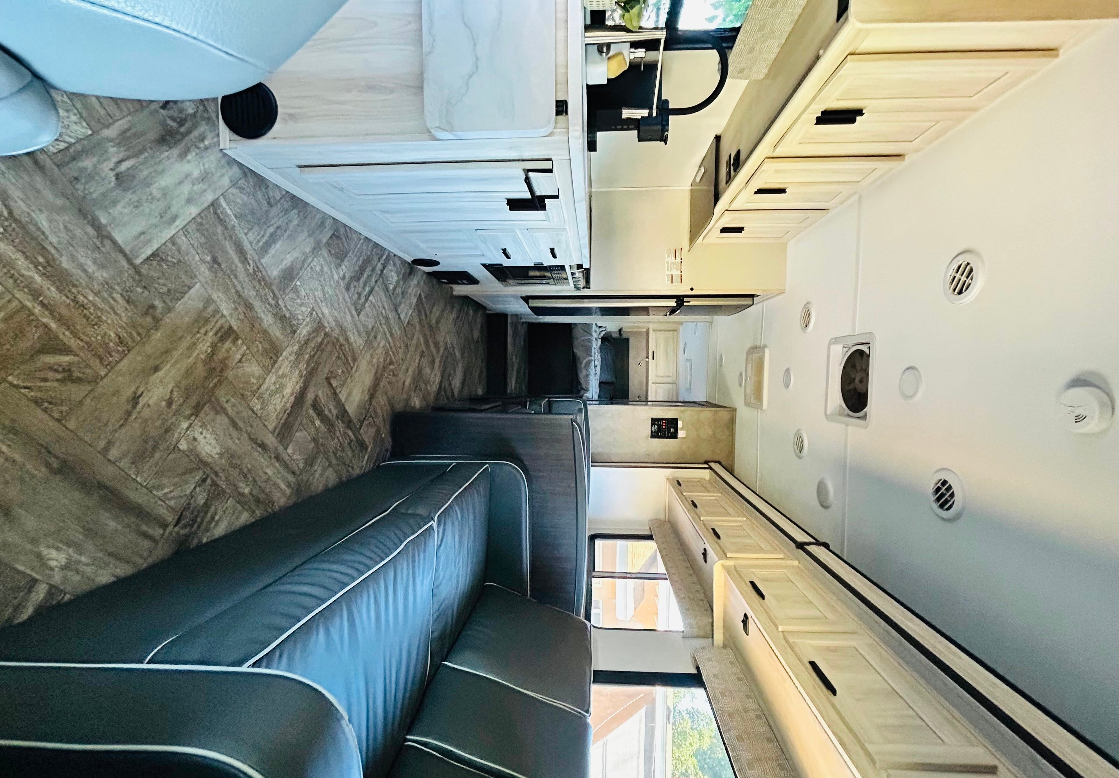 Forest River Sunseeker LE Class C
