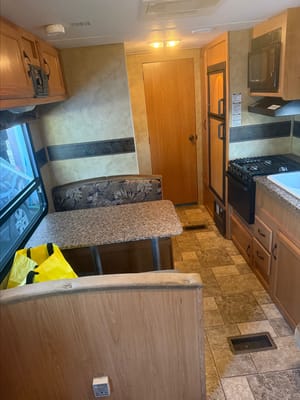 Melinda 's Hornet 2009 Travel Trailer