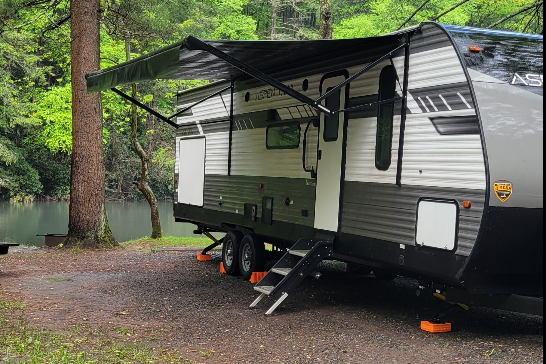 Dutchman Aspen Trail travel trailer