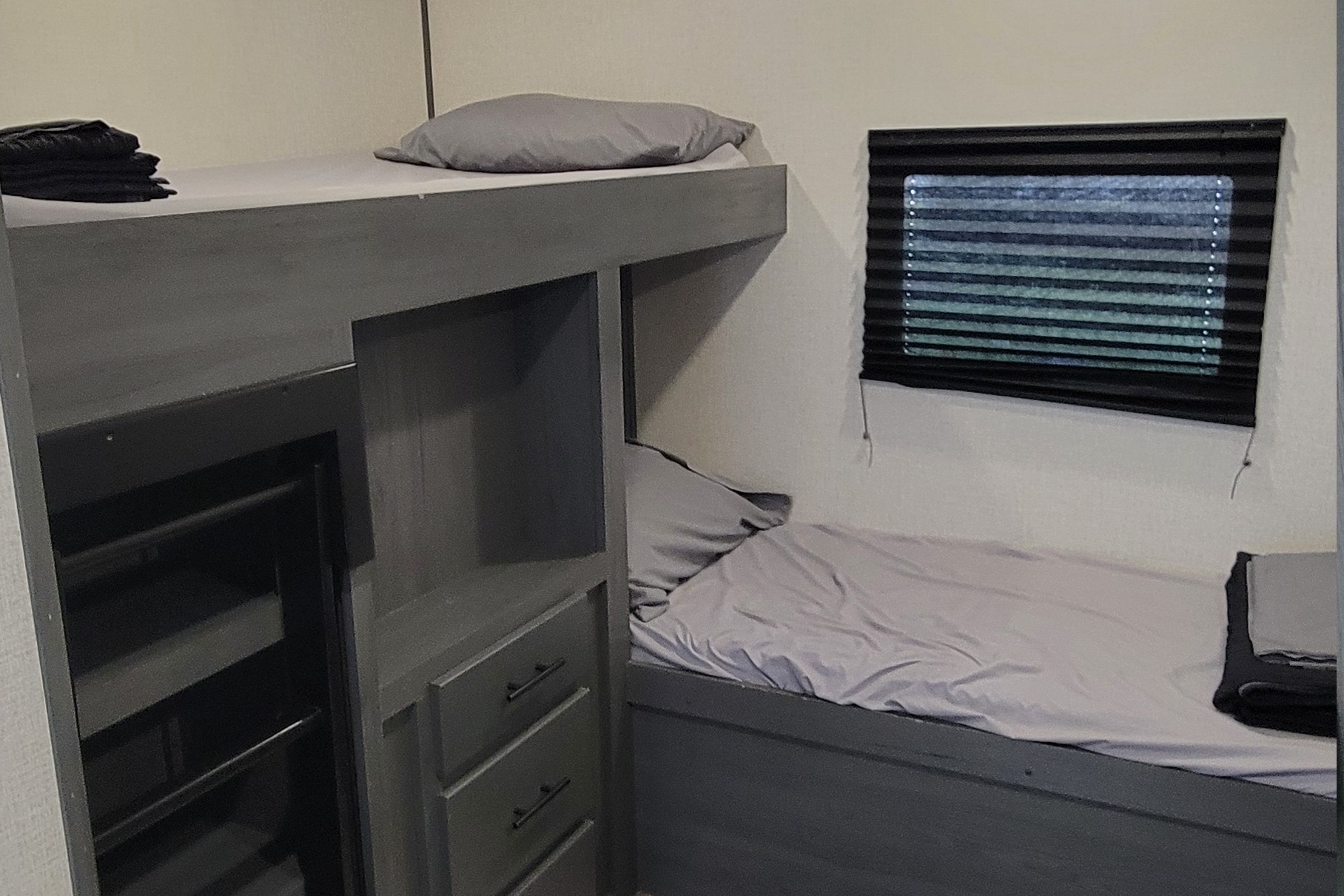 Dutchman Aspen Trail travel trailer
