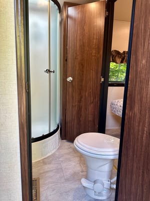 The Hutchins' Palomino 312TSQBK Travel Trailer