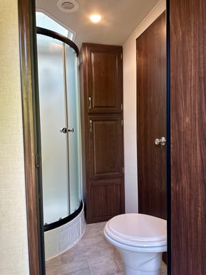 The Hutchins' Palomino 312TSQBK Travel Trailer